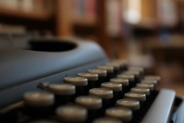 The rules for capitalizing "the" in a title can be confusing. We simplify it for you. Discover the universal standard, see how style guides like AP and Chicago differ, and avoid common mistakes with our easy-to-follow, comprehensive guide for writers and editors.